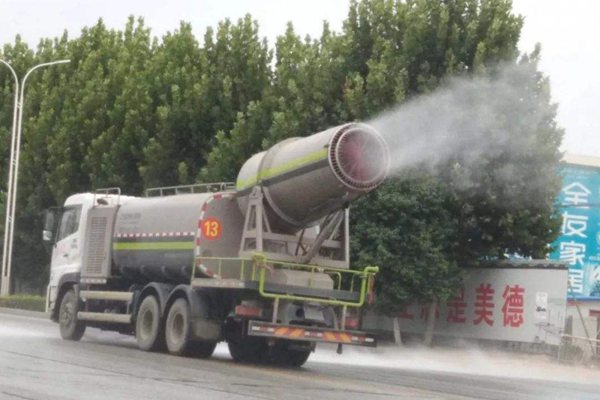 为甚么洒水车一向播放兰花草这首歌