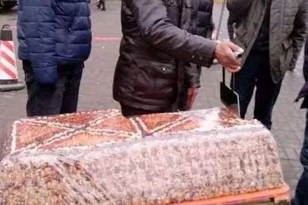 切糕为甚么那末贵,切糕的价钱,切糕几多钱一斤