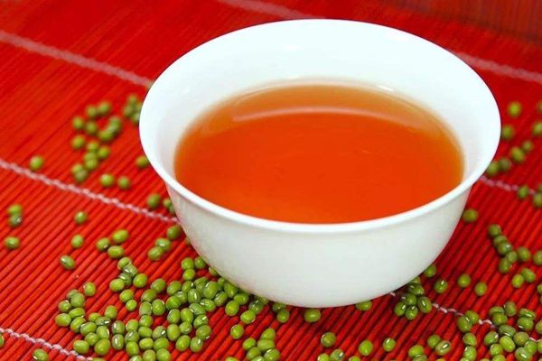 绿豆汤为甚么是红色的,绿豆汤变红能喝吗