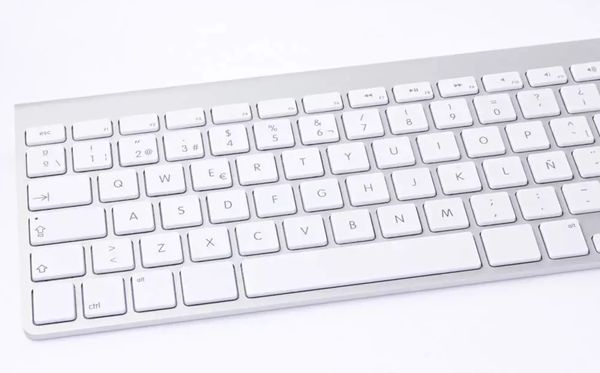 为甚么键盘上的字母不按挨次摆列,不根据ABCD摆列是怎样回事