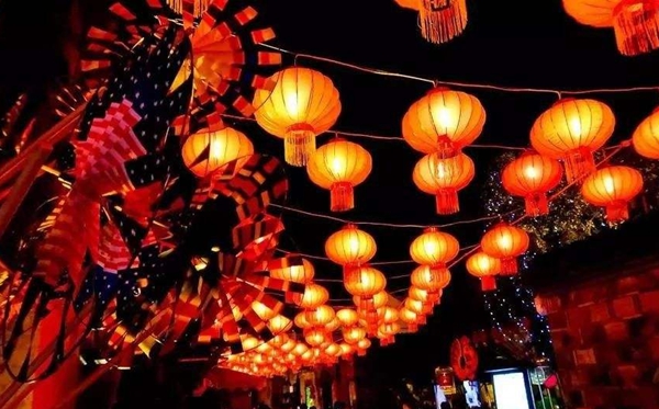 元宵节祝贺语十个字精选,10个字及以上的元宵节祝贺语