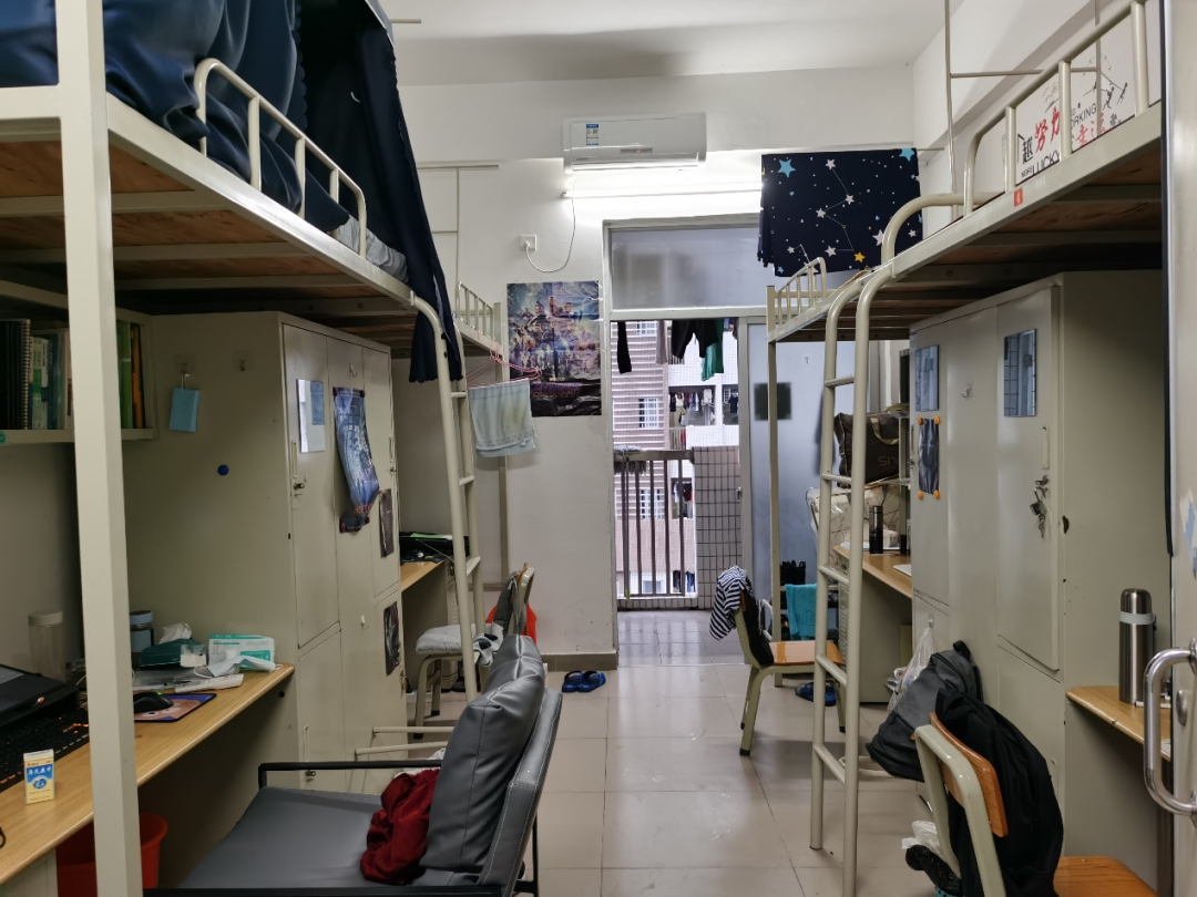 五邑大学宿舍前提怎样样,有空协调自力洗手间吗？（附宿舍图片）