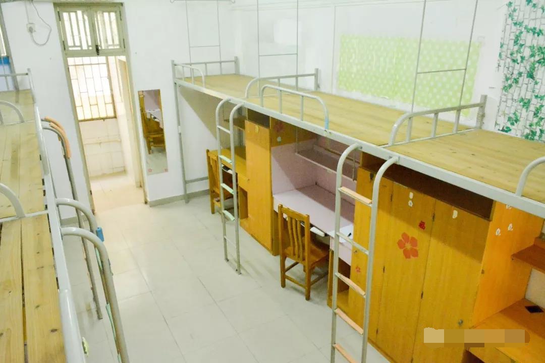 广州体育学院宿舍前提怎样样,有空协调自力洗手间吗？（附宿舍图片）