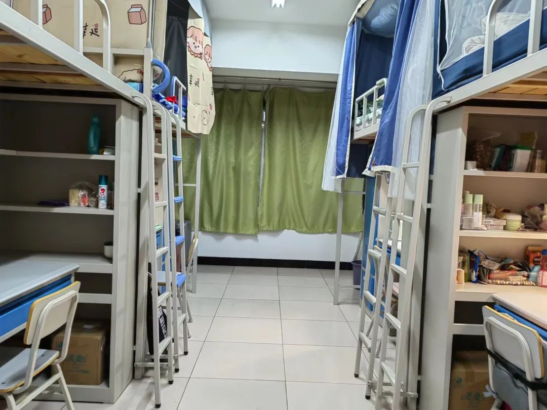 都城师范大学宿舍前提怎样样,有空协调自力洗手间吗?(附宿舍图片)