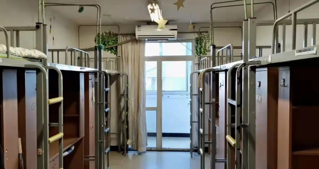 中国农业大学宿舍前提怎样样,有空协调自力洗手间吗?(附宿舍图片)
