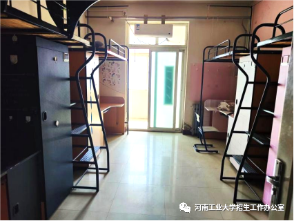 河南产业大学宿舍前提怎样样,有空协调自力洗手间吗？（附宿舍图片）