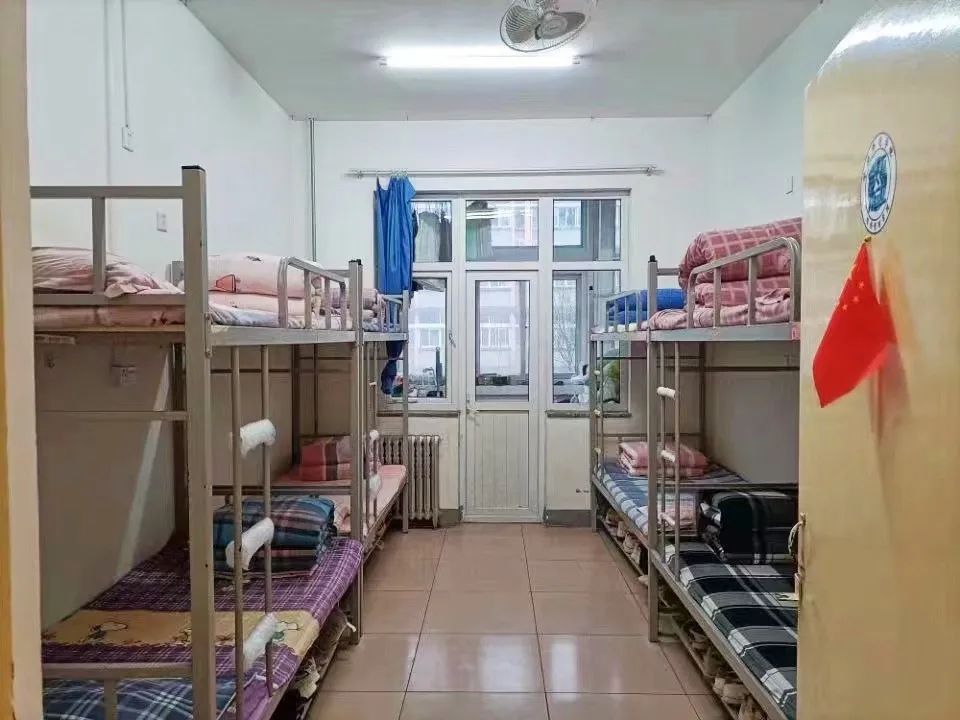 沧州师范学院宿舍前提怎样样,有空协调自力洗手间吗？（附宿舍图片）