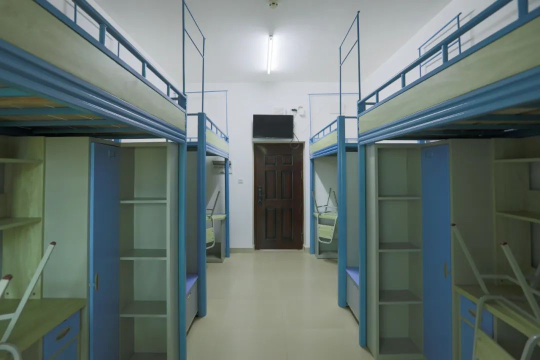 四川传媒学院宿舍前提怎样样,有空协调自力洗手间吗？（附宿舍图片）