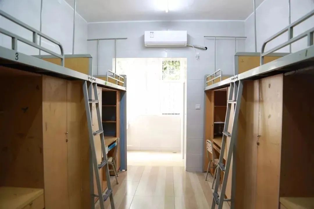 四川工优游宿舍前提怎样样,有空协调自力洗手间吗？（附宿舍图片）