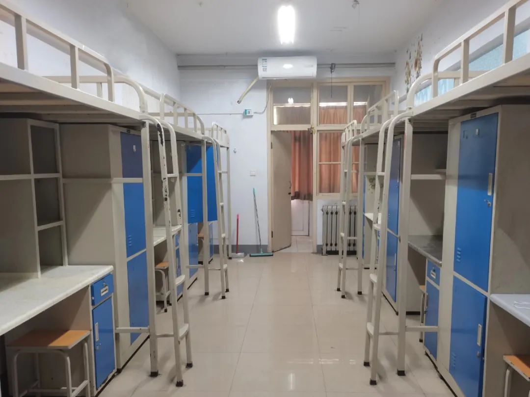河南师范大学宿舍前提怎样样,有空协调自力洗手间吗？（附宿舍图片）