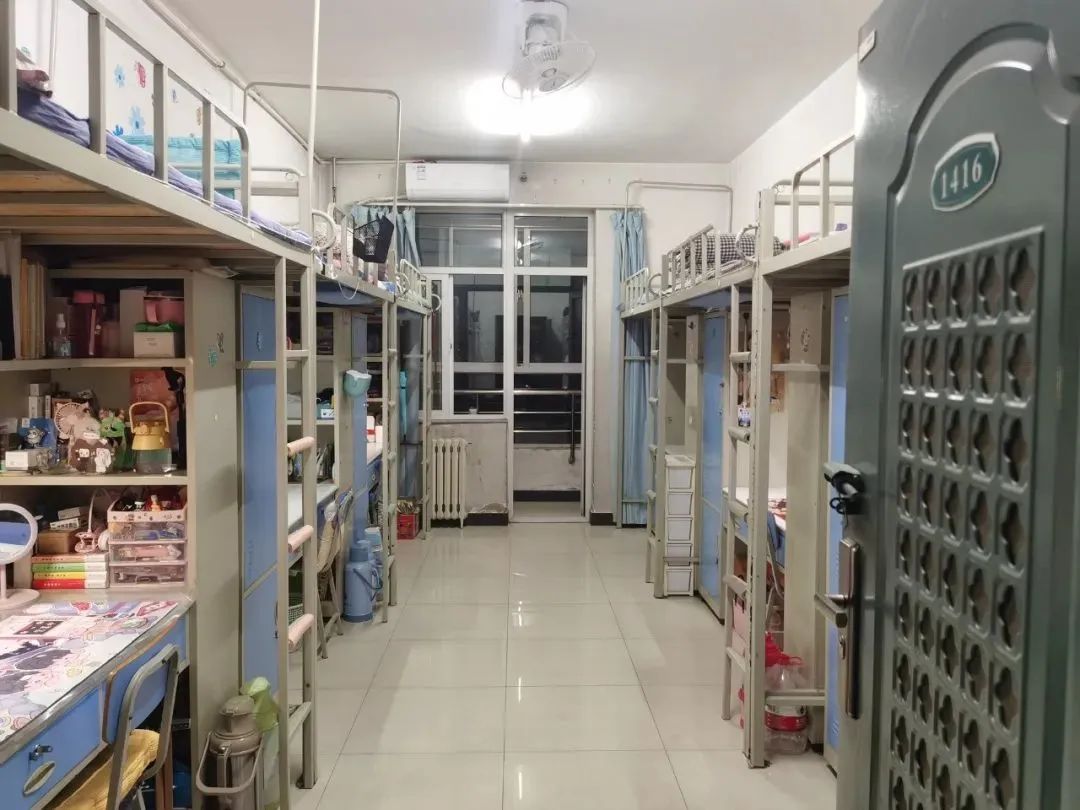 河北医科大学宿舍前提怎样样,有空协调自力洗手间吗？（附宿舍图片）
