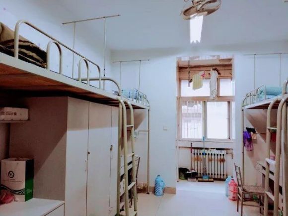 陕西师范大学宿舍前提怎样样,有空协调自力洗手间吗？（附宿舍图片）