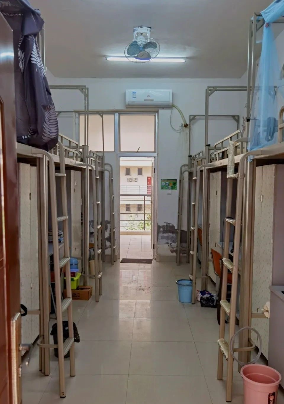 广西西医药大学宿舍前提怎样样,有空协调自力洗手间吗?(附宿舍图片)