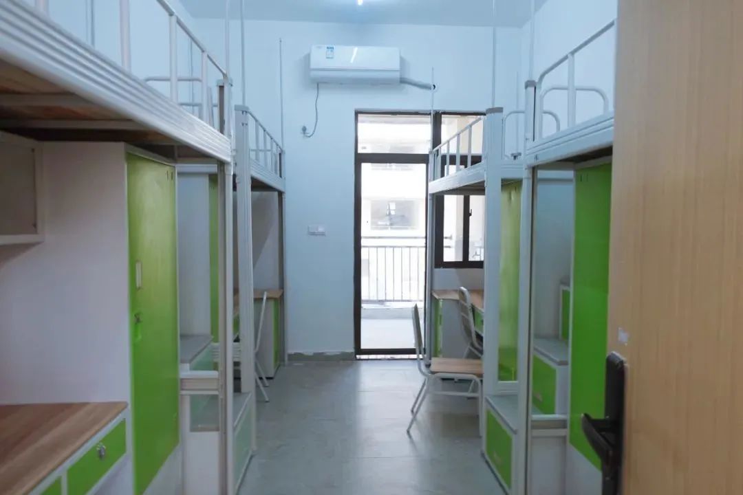 广东金融学院宿舍前提怎样样,有空协调自力洗手间吗？（附宿舍图片）