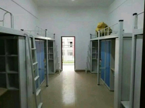 贵阳人文科技学院宿舍前提怎样样,有空协调自力洗手间吗？（附宿舍图片）
