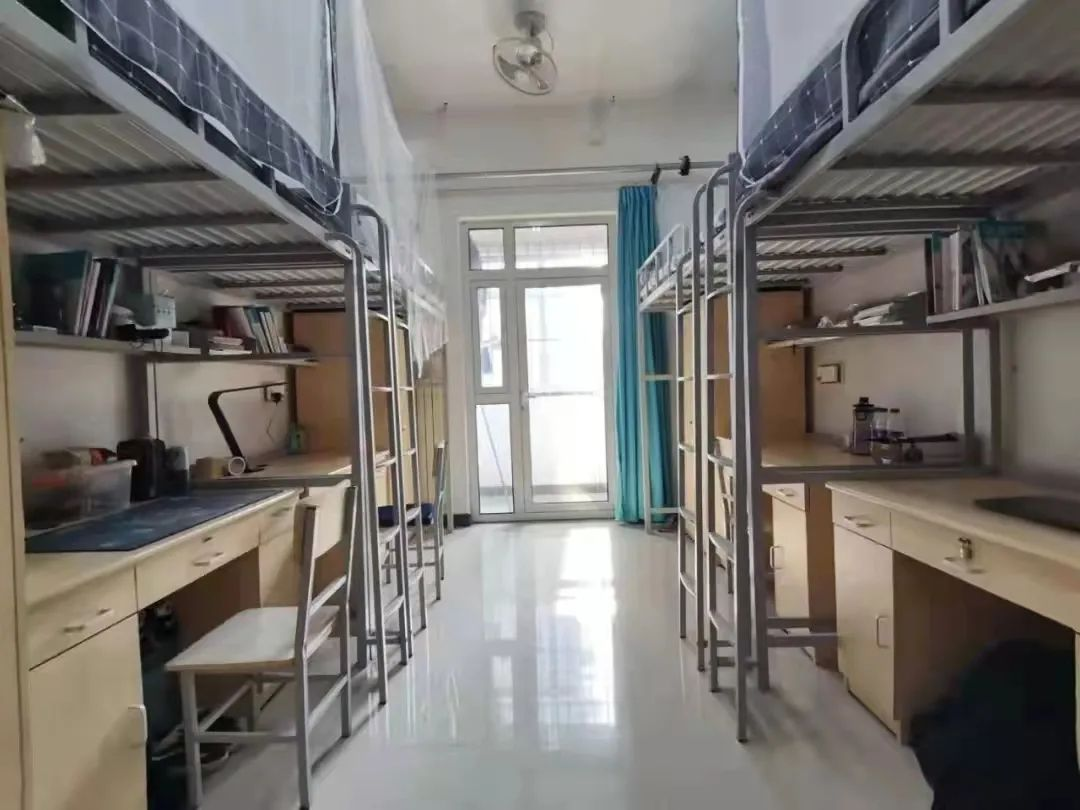 天津理工大学宿舍前提怎样样,有空协调自力洗手间吗?(附宿舍图片)