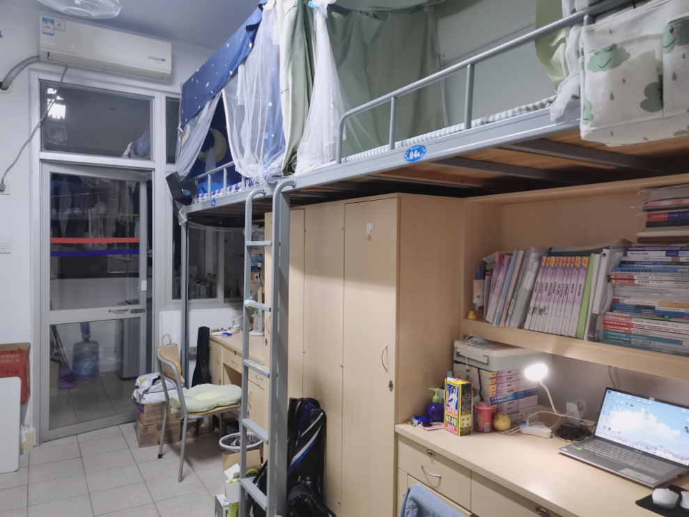 福建医科大学宿舍前提怎样样,有空协调自力洗手间吗?(附宿舍图片)