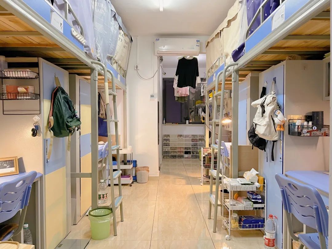 湖南大学宿舍前提怎样样,有空协调自力洗手间吗？（附宿舍图片）