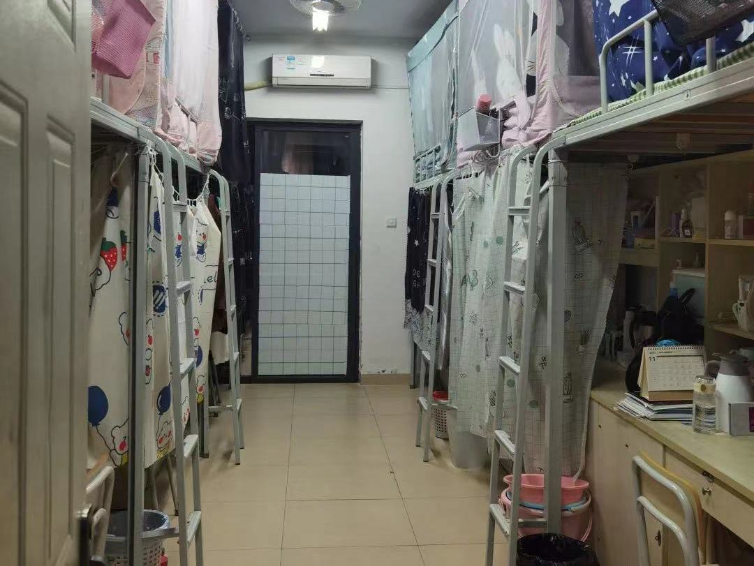 福州理工学院宿舍前提怎样样,有空协调自力洗手间吗？（附宿舍图片）