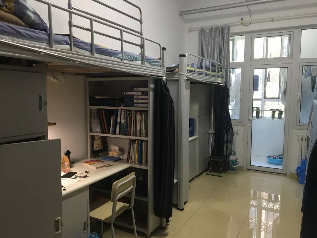山东大学宿舍前提怎样样,有空协调自力洗手间吗？（附宿舍图片）