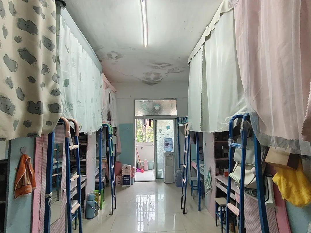 贵州师范学院宿舍前提怎样样,有空协调自力洗手间吗？（附宿舍图片）