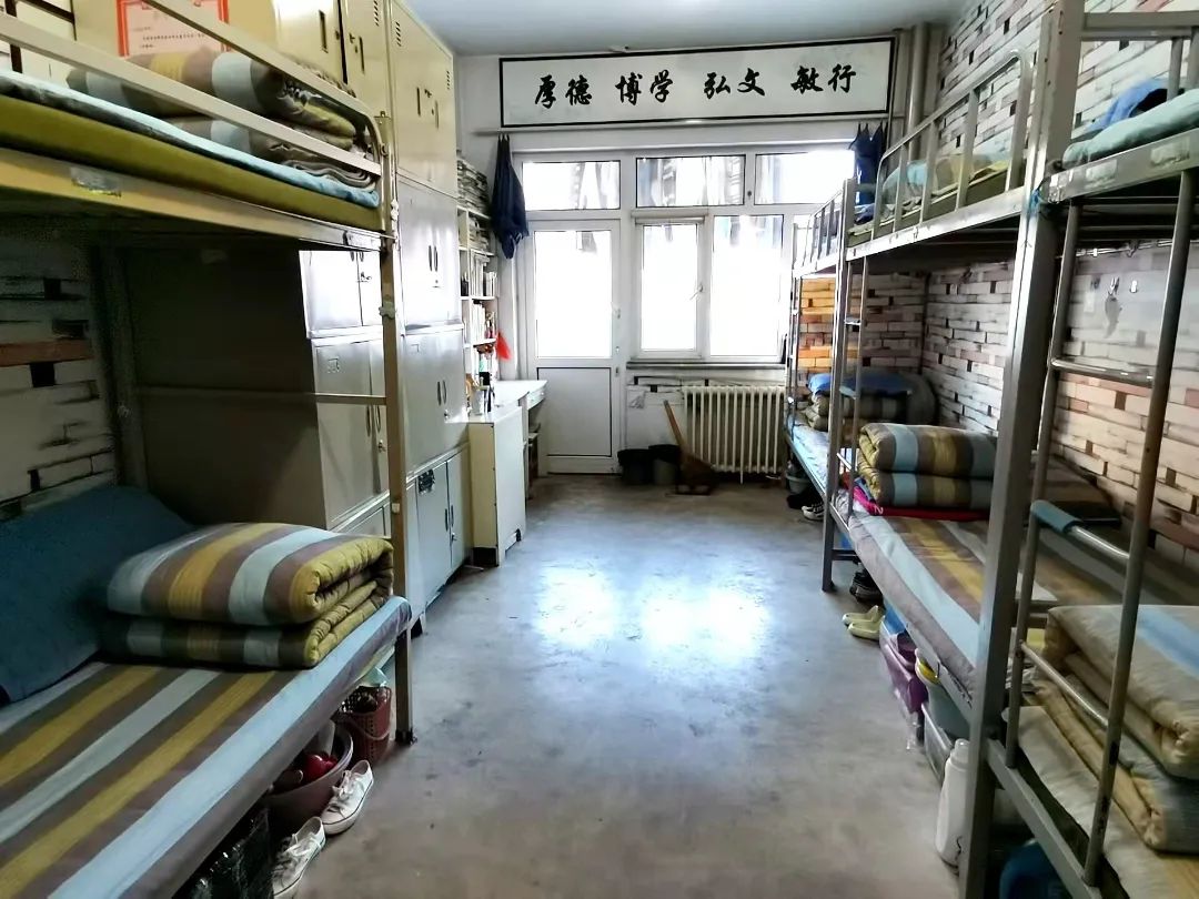 唐山师范学院宿舍前提怎样样,有空协调自力洗手间吗?(附宿舍图片)