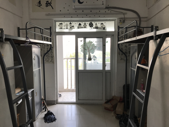 铜陵学院宿舍前提怎样样,有空协调自力洗手间吗？（附宿舍图片）
