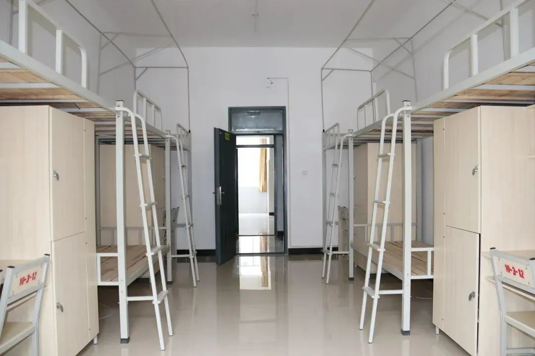 云南农业大学宿舍前提怎样样,有空协调自力洗手间吗？（附宿舍图片）