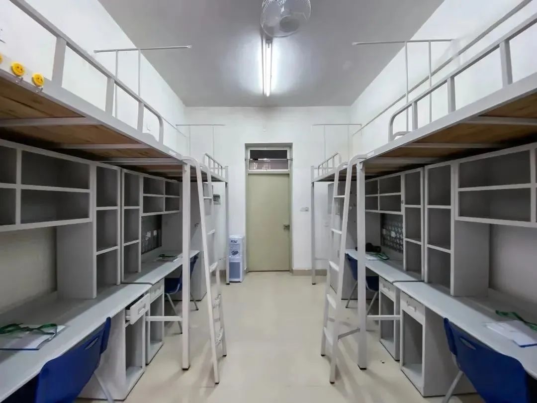 珠海科技学院宿舍前提怎样样,有空协调自力洗手间吗？（附宿舍图片）
