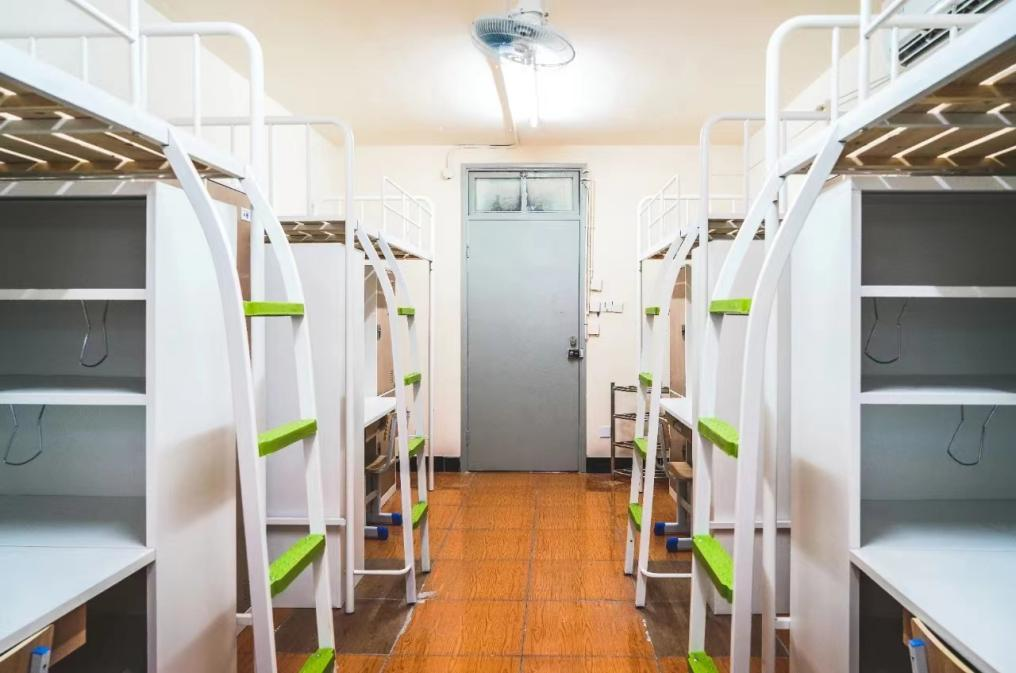 华东政法大学宿舍前提怎样样,有空协调自力洗手间吗？（附宿舍图片）