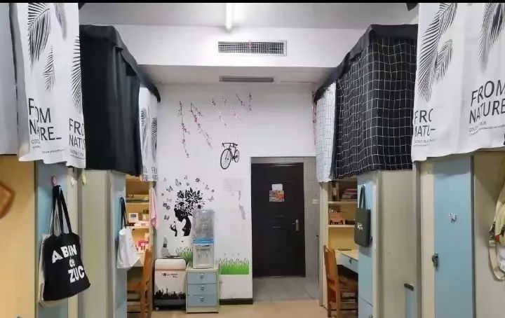 贵州财经大学宿舍前提怎样样,有空协调自力洗手间吗？（附宿舍图片）