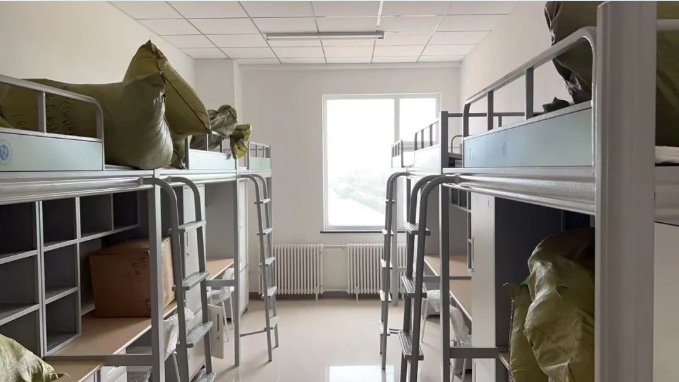 内蒙古艺术学院宿舍前提怎样样,有空协调自力洗手间吗？（附宿舍图片）