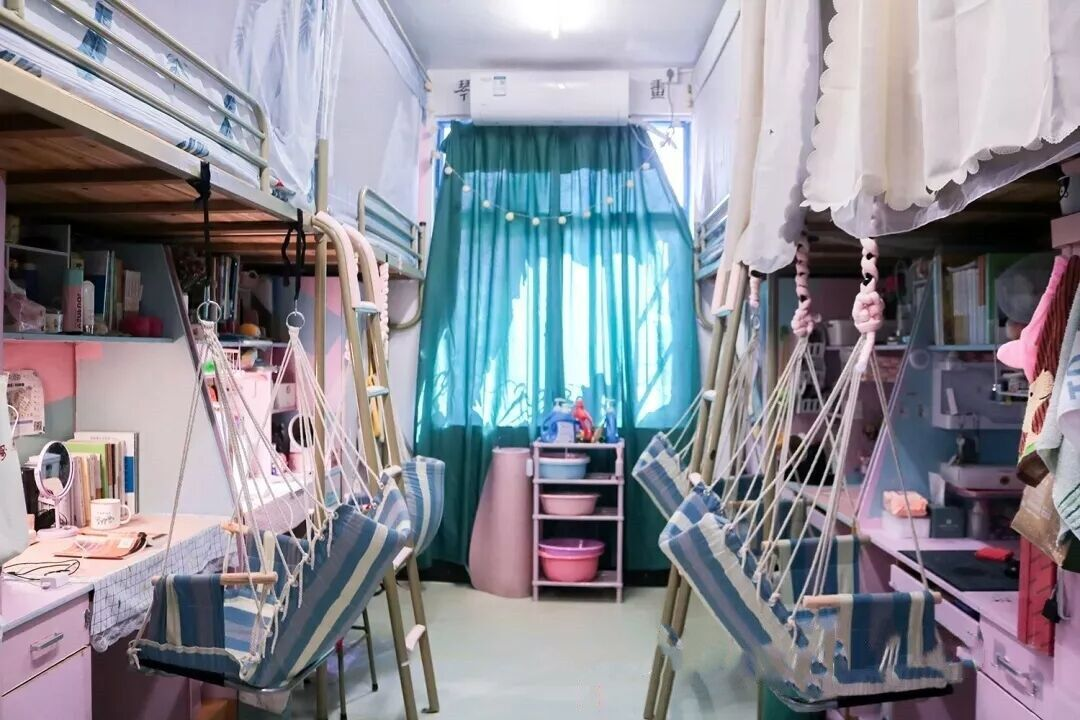 台州学院宿舍前提怎样样,有空协调自力洗手间吗？（附宿舍图片）