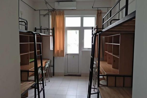 浙江陆地大学宿舍前提怎样样,有空协调自力洗手间吗？（附宿舍图片）