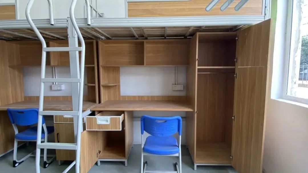 江苏科技大学宿舍前提怎样样,有空协调自力洗手间吗？（附宿舍图片）