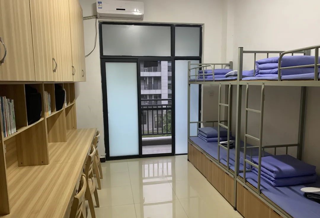 浙江差人学院宿舍前提怎样样,有空协调自力洗手间吗?(附宿舍图片)