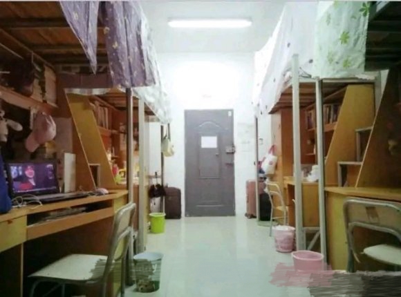 南昌大学宿舍前提怎样样,有空协调自力洗手间吗？（附宿舍图片）