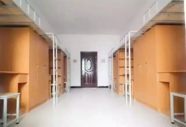 晋中信息学院宿舍前提怎样样,有空协调自力洗手间吗？（附宿舍图片）