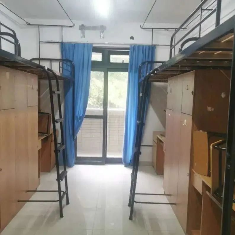 上海海事大学宿舍前提怎样样,有空协调自力洗手间吗？（附宿舍图片）