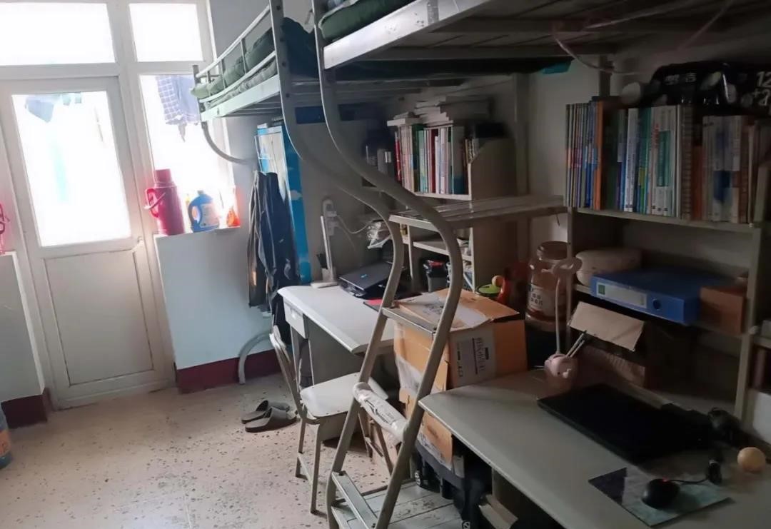 山西工程手艺学院宿舍前提怎样样,有空协调自力洗手间吗？（附宿舍图片）