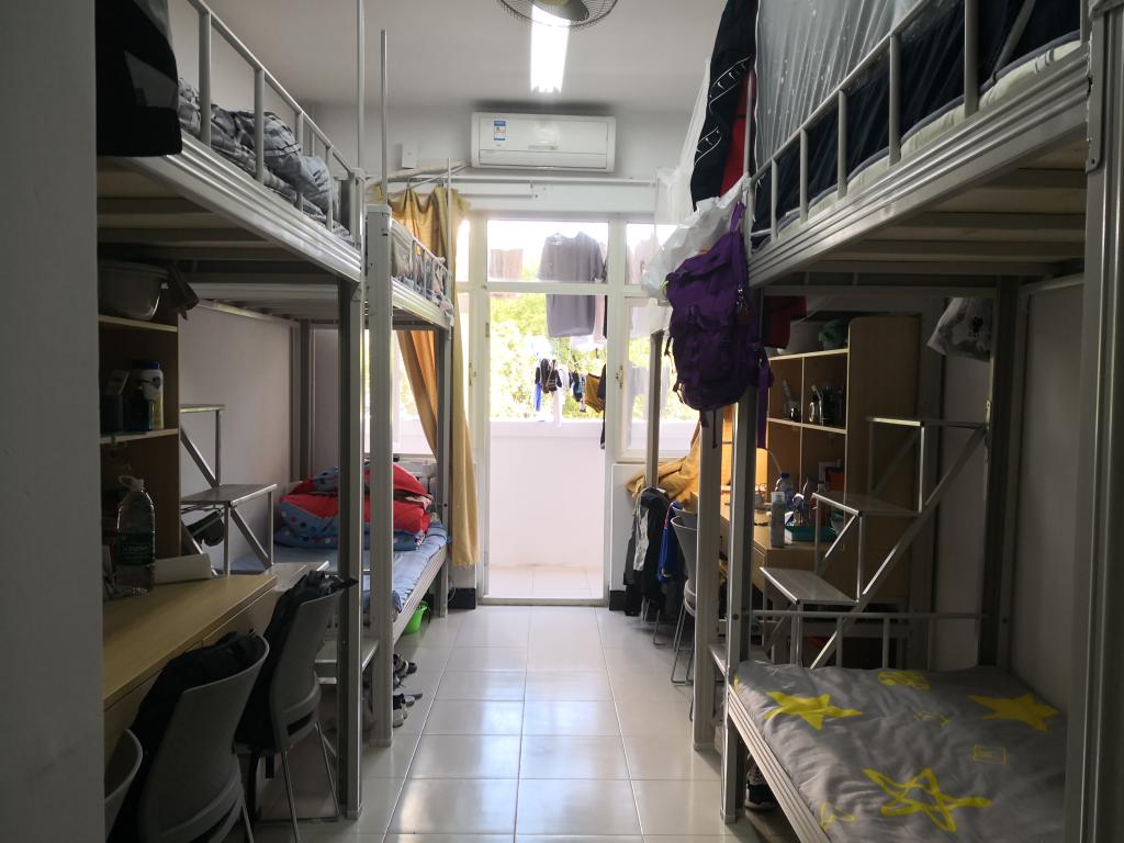 西安明德理工学院宿舍前提怎样样,有空协调自力洗手间吗?(附宿舍图片)
