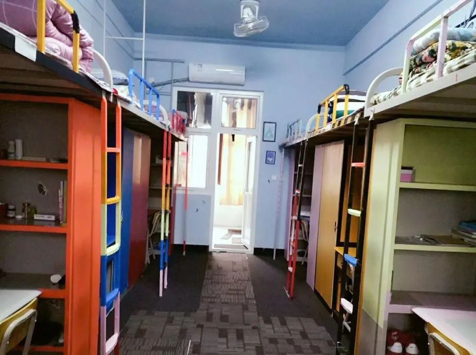安阳学院宿舍前提怎样样,有空协调自力洗手间吗？（附宿舍图片）