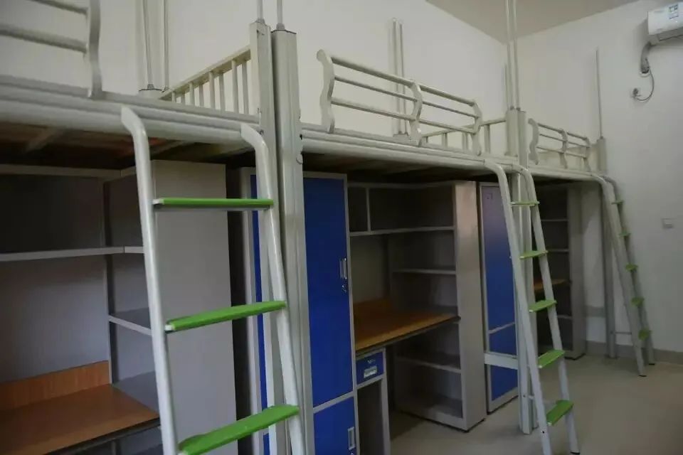 广西民族大学宿舍前提怎样样,有空协调自力洗手间吗?(附宿舍图片)