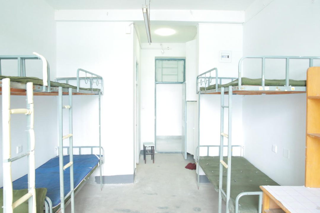 大连产业大学宿舍前提怎样样,有空协调自力洗手间吗?(附宿舍图片)