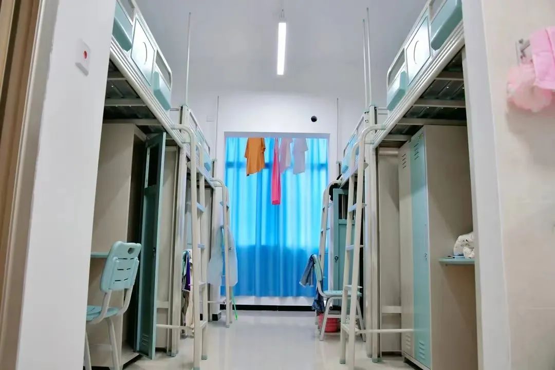 陕西科技大学宿舍前提怎样样,有空协调自力洗手间吗？（附宿舍图片）