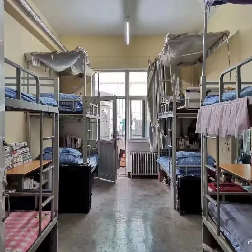 吕梁学院宿舍前提怎样样,有空协调自力洗手间吗?(附宿舍图片)