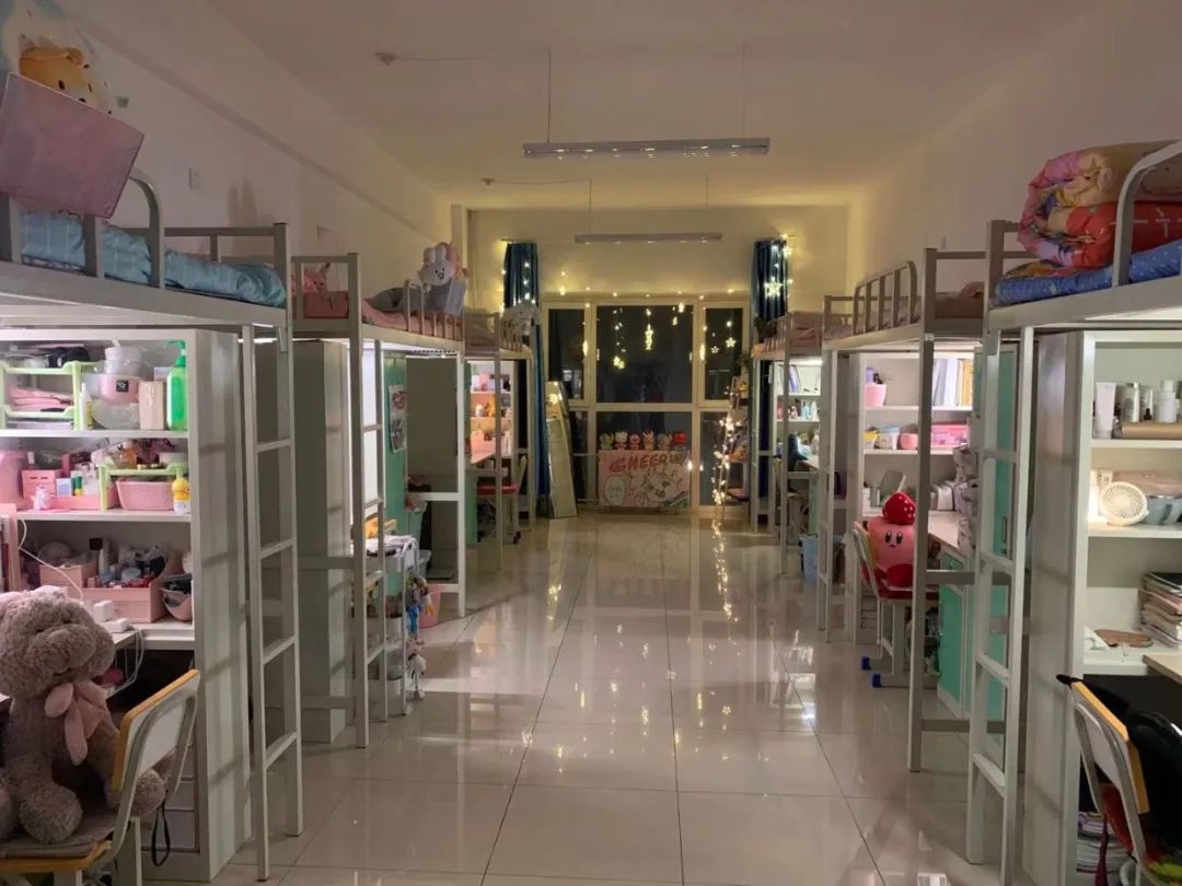 黑龙江工优游宿舍前提怎样样,有空协调自力洗手间吗?(附宿舍图片)