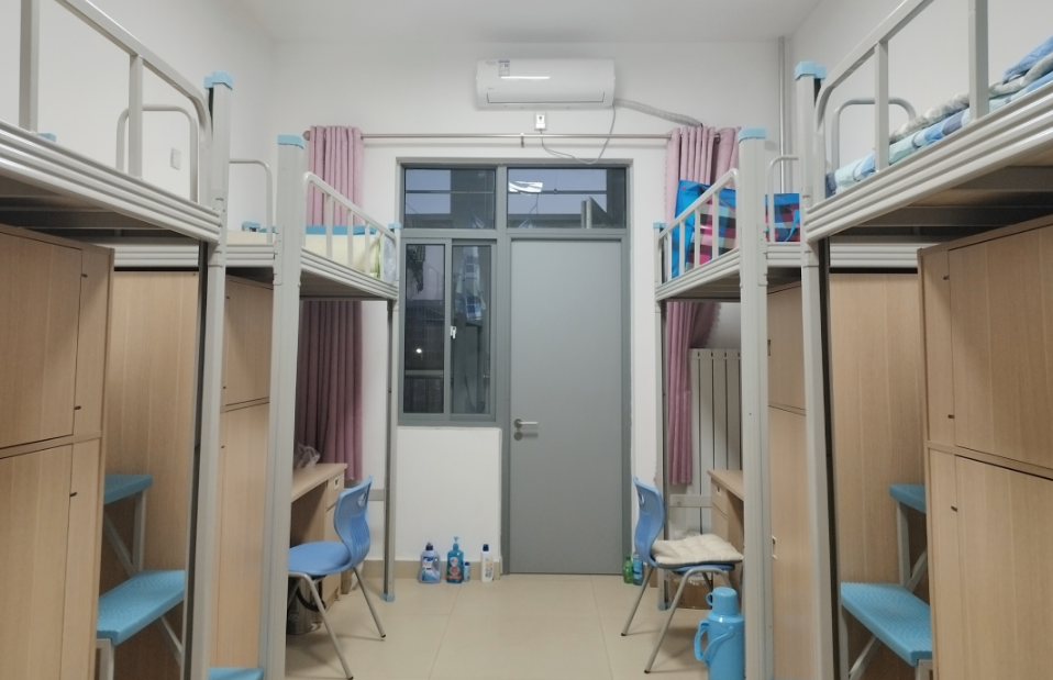 山东农业工程学院宿舍前提怎样样,有空协调自力洗手间吗？（附宿舍图片）