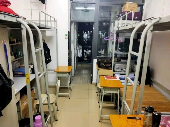 海南寒带陆地学院宿舍前提怎样样,有空协调自力洗手间吗?(附宿舍图片)