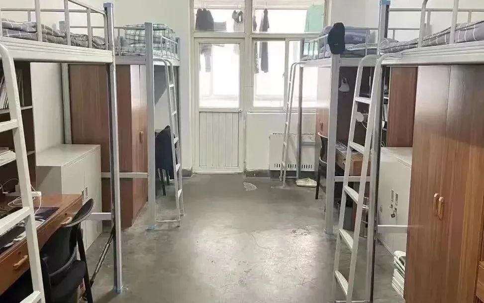 榆林学院宿舍前提怎样样,有空协调自力洗手间吗？（附宿舍图片）